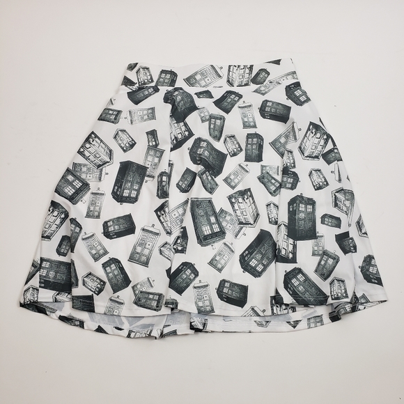 Doctor Who TARDIS Skirt - Picture 2 of 7